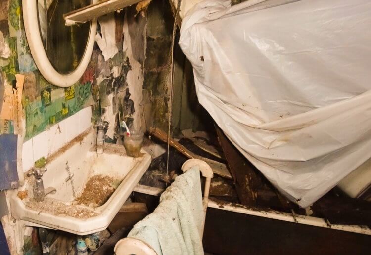 Sell house as is - poor condition Sell house as is