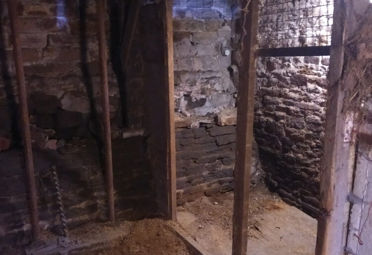 Sell house to developer in bad condition Sell house to developer in bad condition