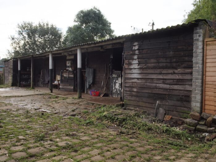 Picture of a farm yard Farm yard picture