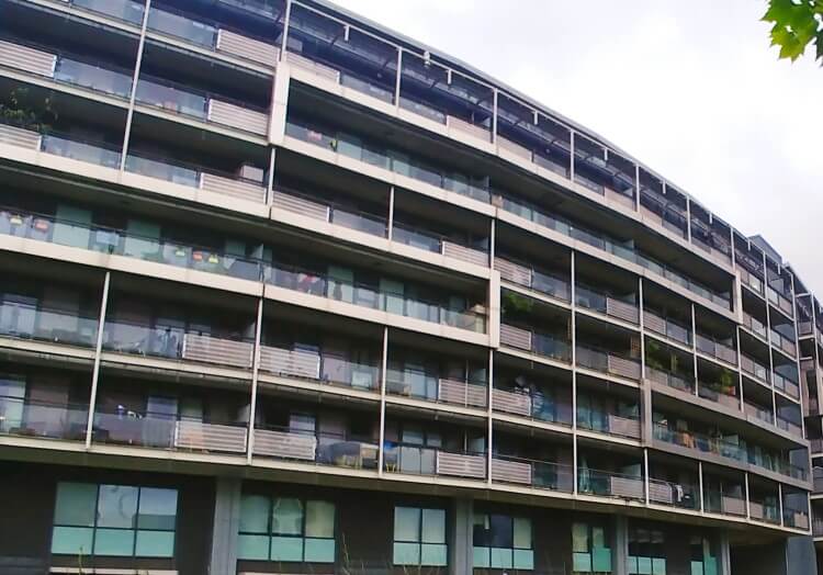 Selling flat with a leak on the top floor Selling flat with a leak