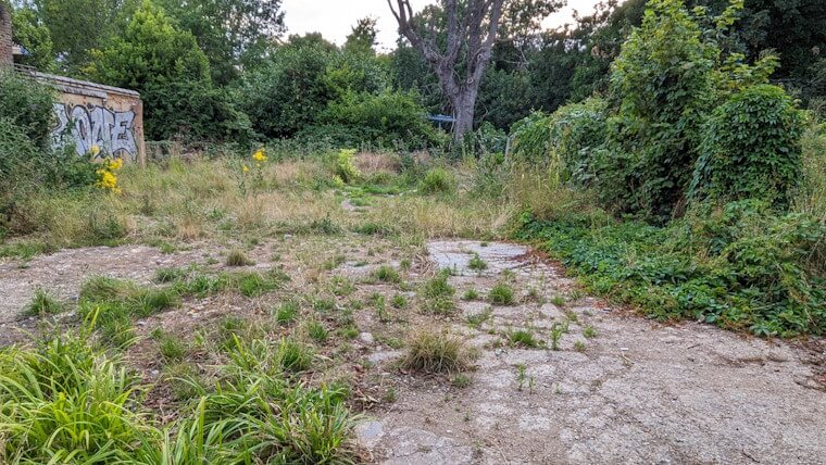 Selling brownfield site with planning permission Selling brownfield site with planning