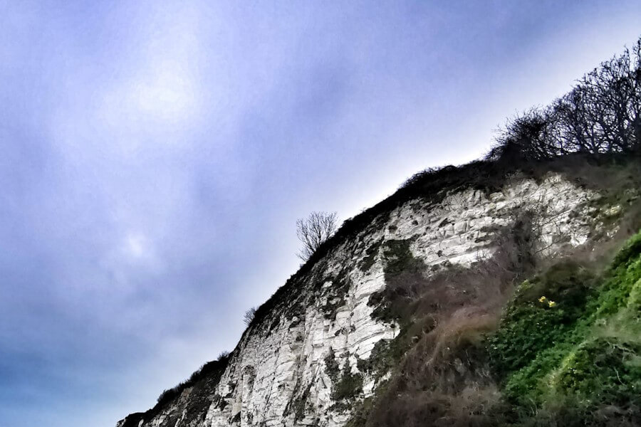 Selling house near a cliff - header Selling house near a cliff