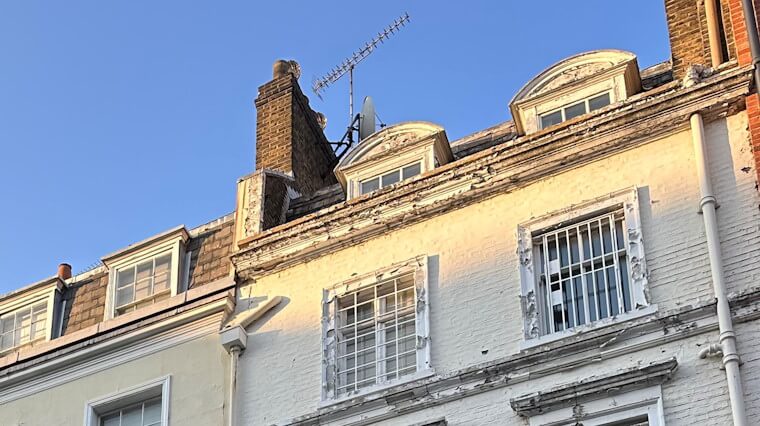 Unmodernised flat in block Unmodernised flat