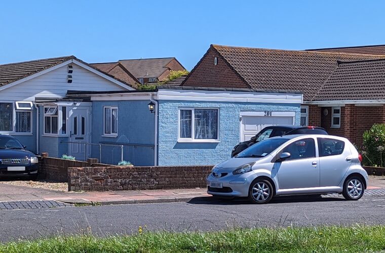 Selling a house with a flat roof Selling house with a flat roof