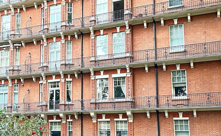 Walk up flat in London Walk up flat