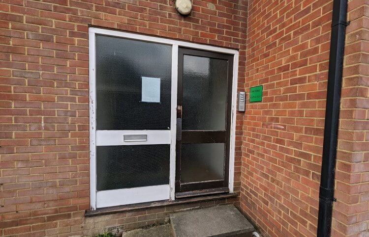 Sell flat with overdue bills or arrears Sell flat with overdue bills or arrears