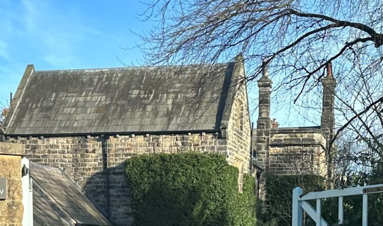 Sell house that has a tin roof Sell house with a tin roof