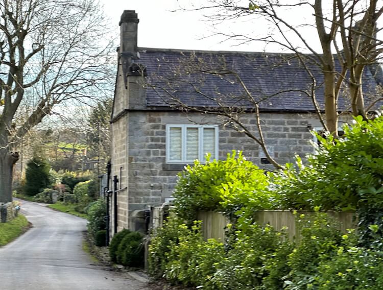 Sell house without car parking Sell house without parking