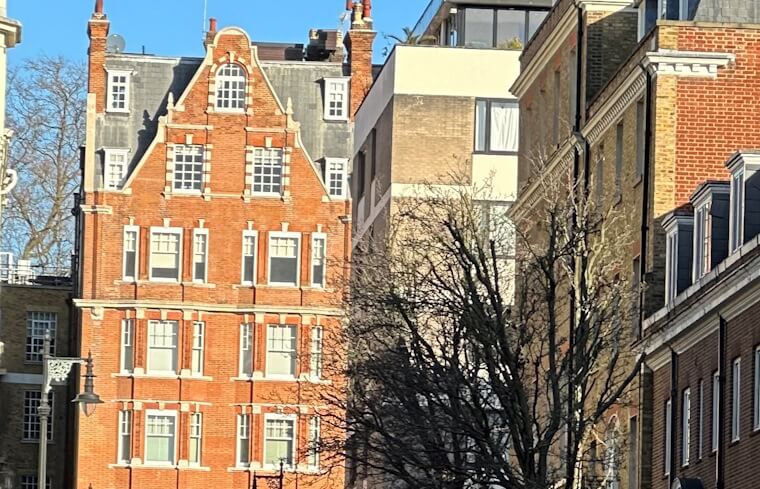 Sell flat in block with share of freehold Sell flat with a share of freehold