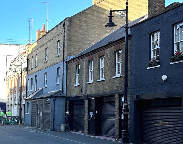 Sell a mews house Sell mews house