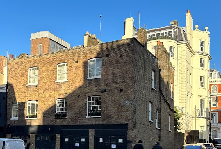 Selling a unique house on private street Selling a unique house