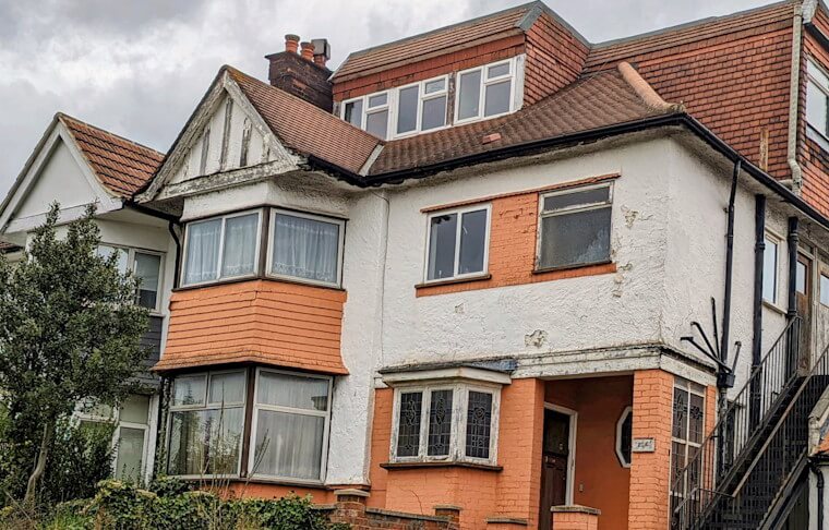 Sell a dilapidated house Sell a dilapidated house