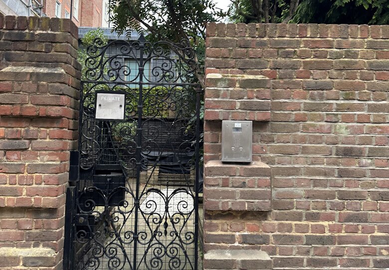 Sell garden flat - view of garden Sell garden flat