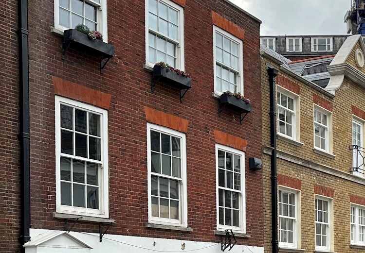 Costs to consider when you want to sell a house Costs to sell a house