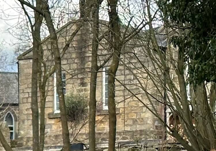 Sell house at auction - outside picture Sell house at auction