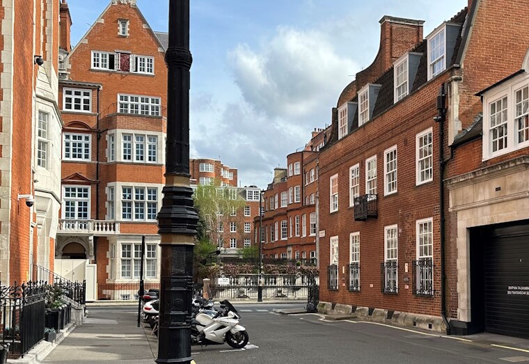 Sell property because of a broken chain Sell property due to a broken chain