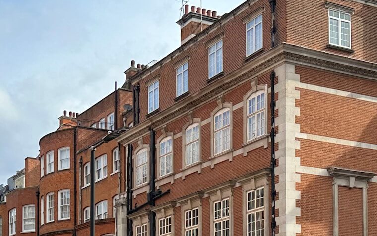 Selling a right to buy property in block of flats Selling a right to buy property