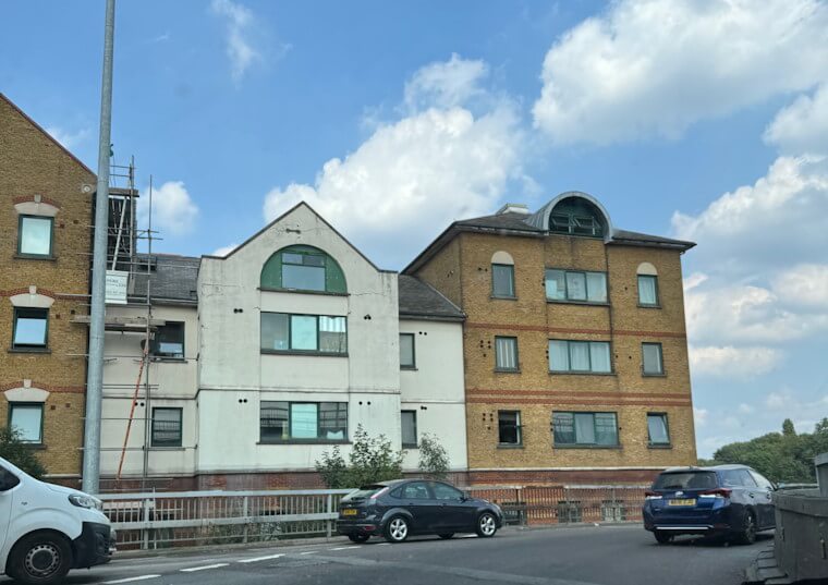 Sell property on a roundabout Sell property on a roundabout