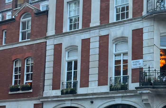 Selling a short lease flat in London