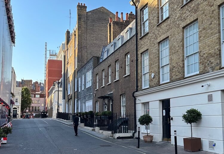 Selling a short lease flat in Belgravia