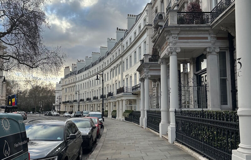 Sell flat in Belgravia